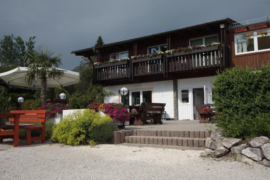 Ferienanlage Forellenhof Hotel Ledenitzen Exterior photo